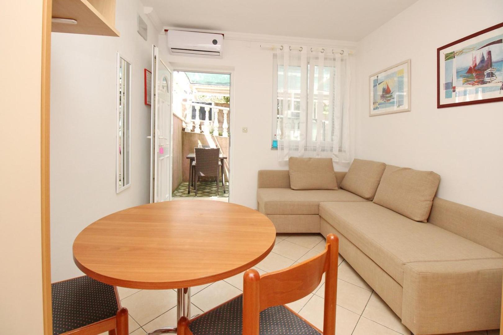 Apartments Lovincic Baška Extérieur photo