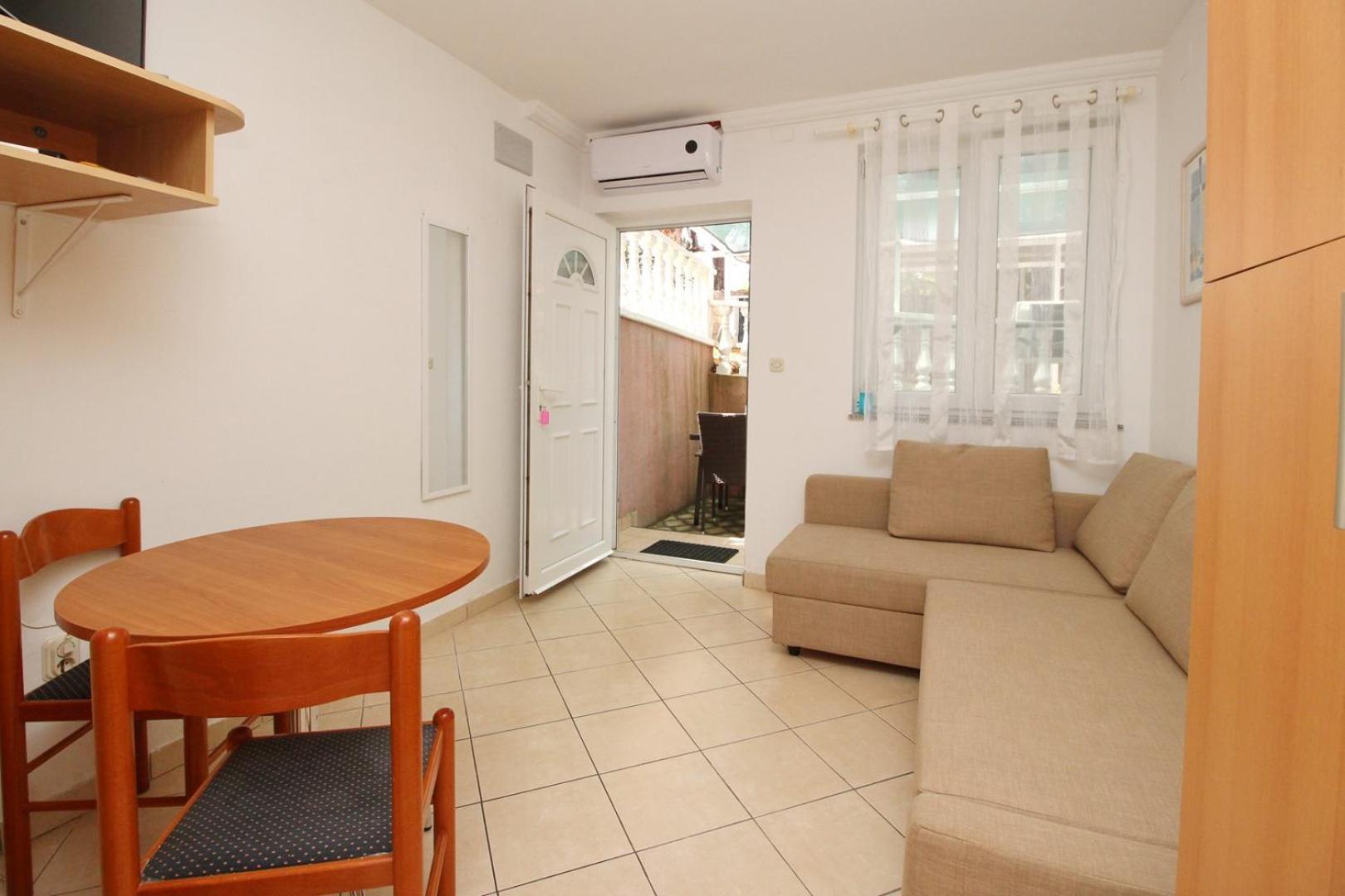 Apartments Lovincic Baška Extérieur photo