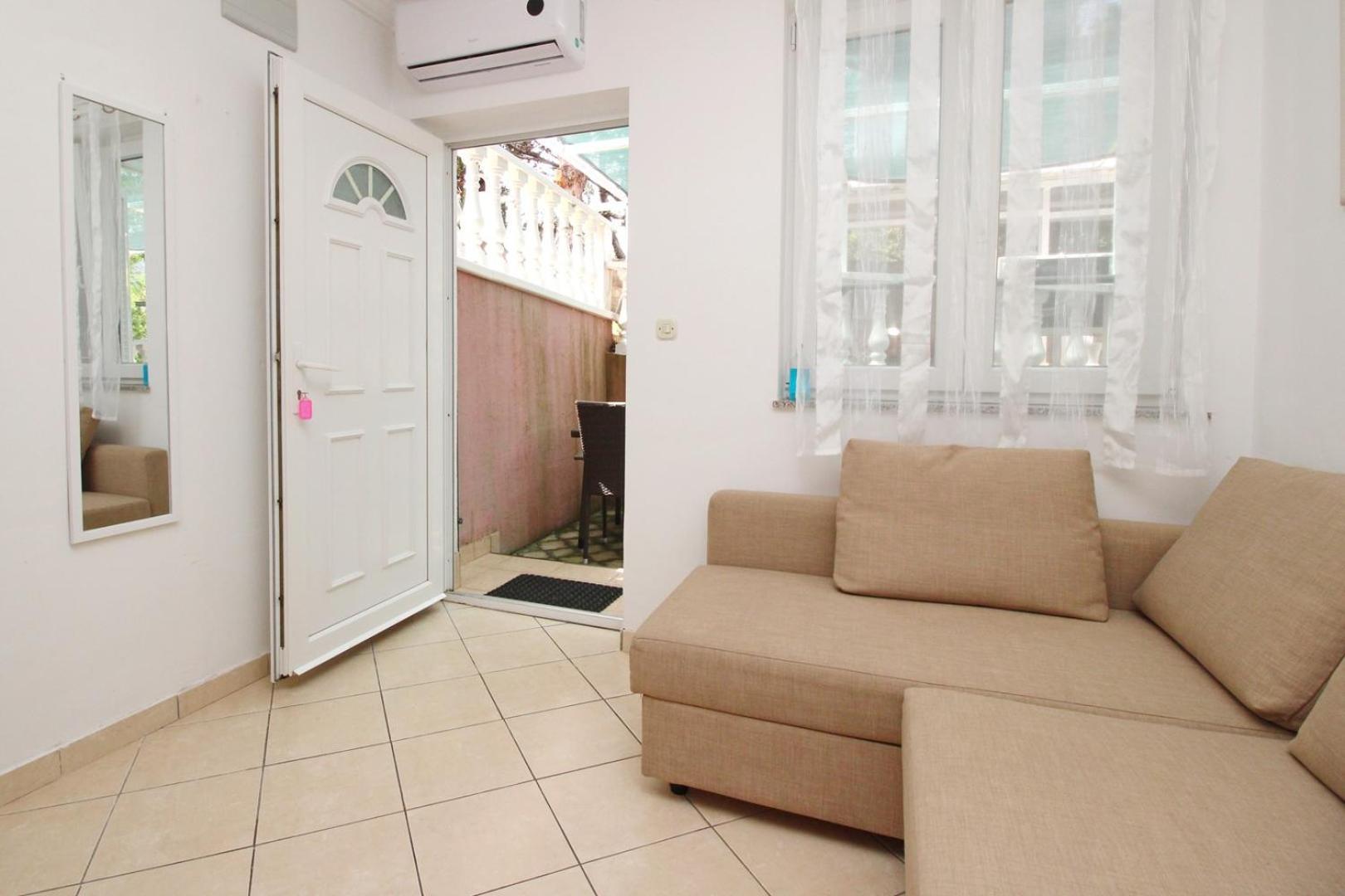 Apartments Lovincic Baška Extérieur photo